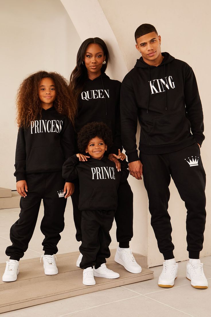 Home family goals mini prince hoodie print in black size 8